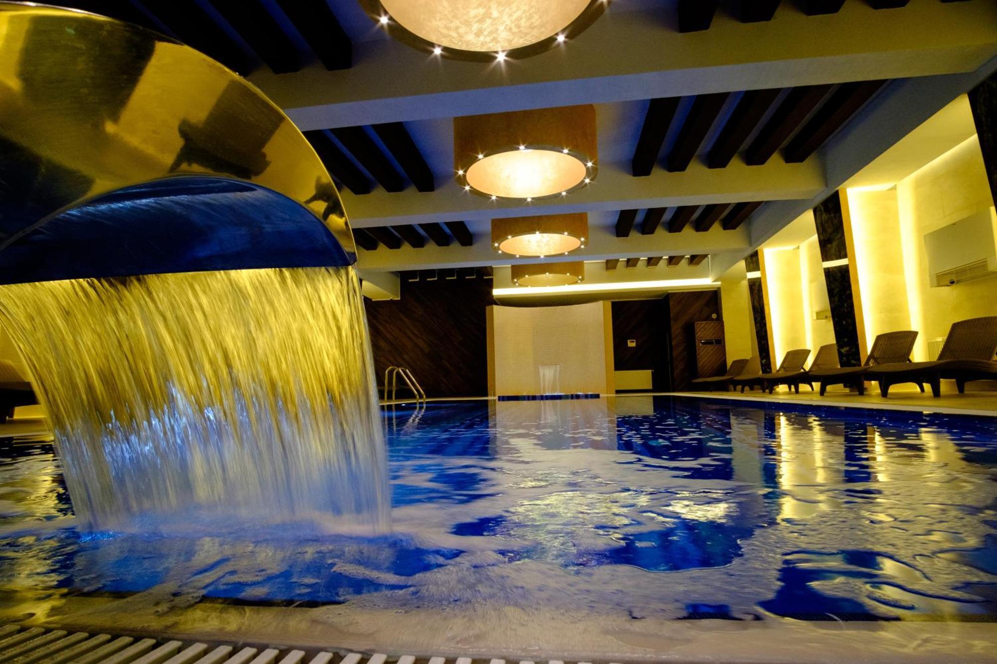 Hotel Poezia Luna Екстер'єр фото