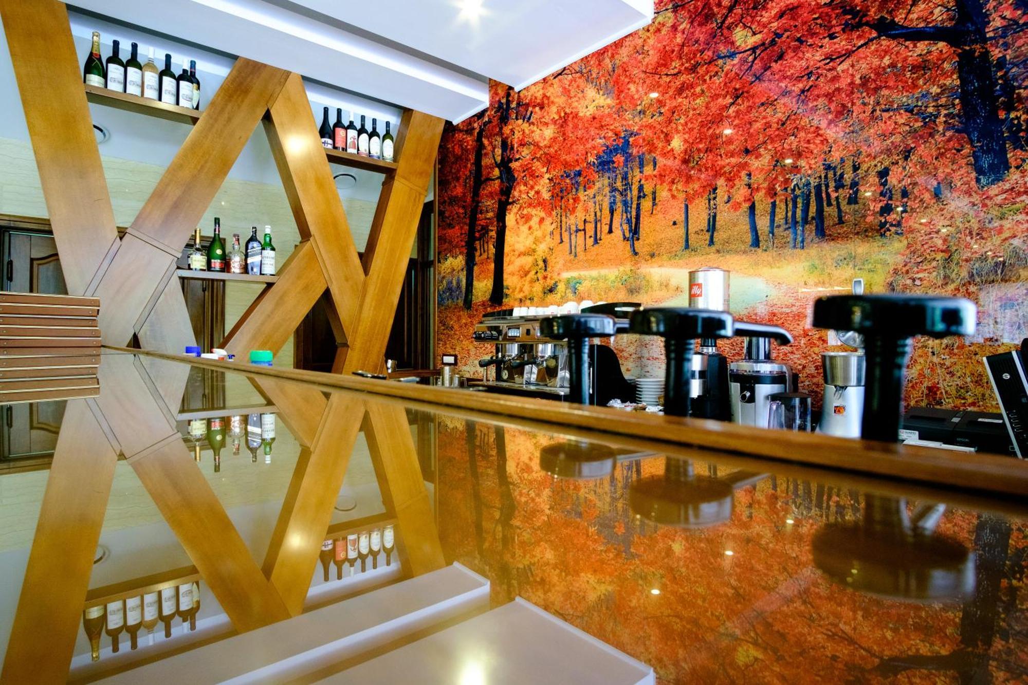 Hotel Poezia Luna Екстер'єр фото