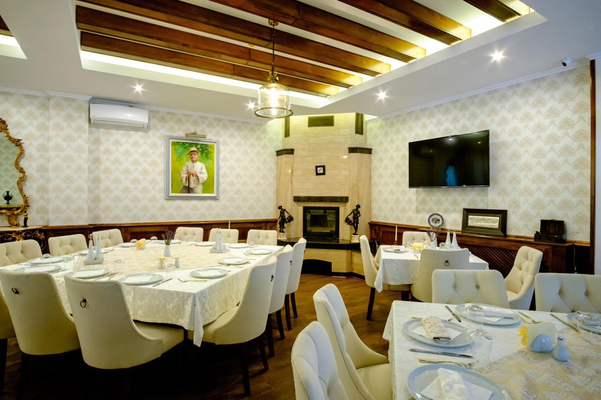 Hotel Poezia Luna Екстер'єр фото