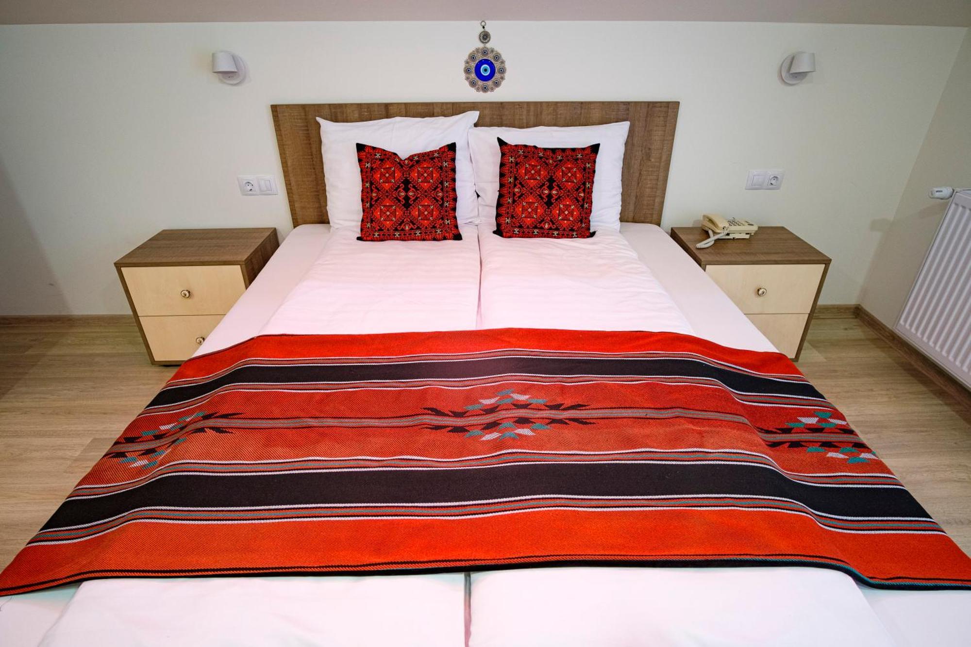 Hotel Poezia Luna Екстер'єр фото