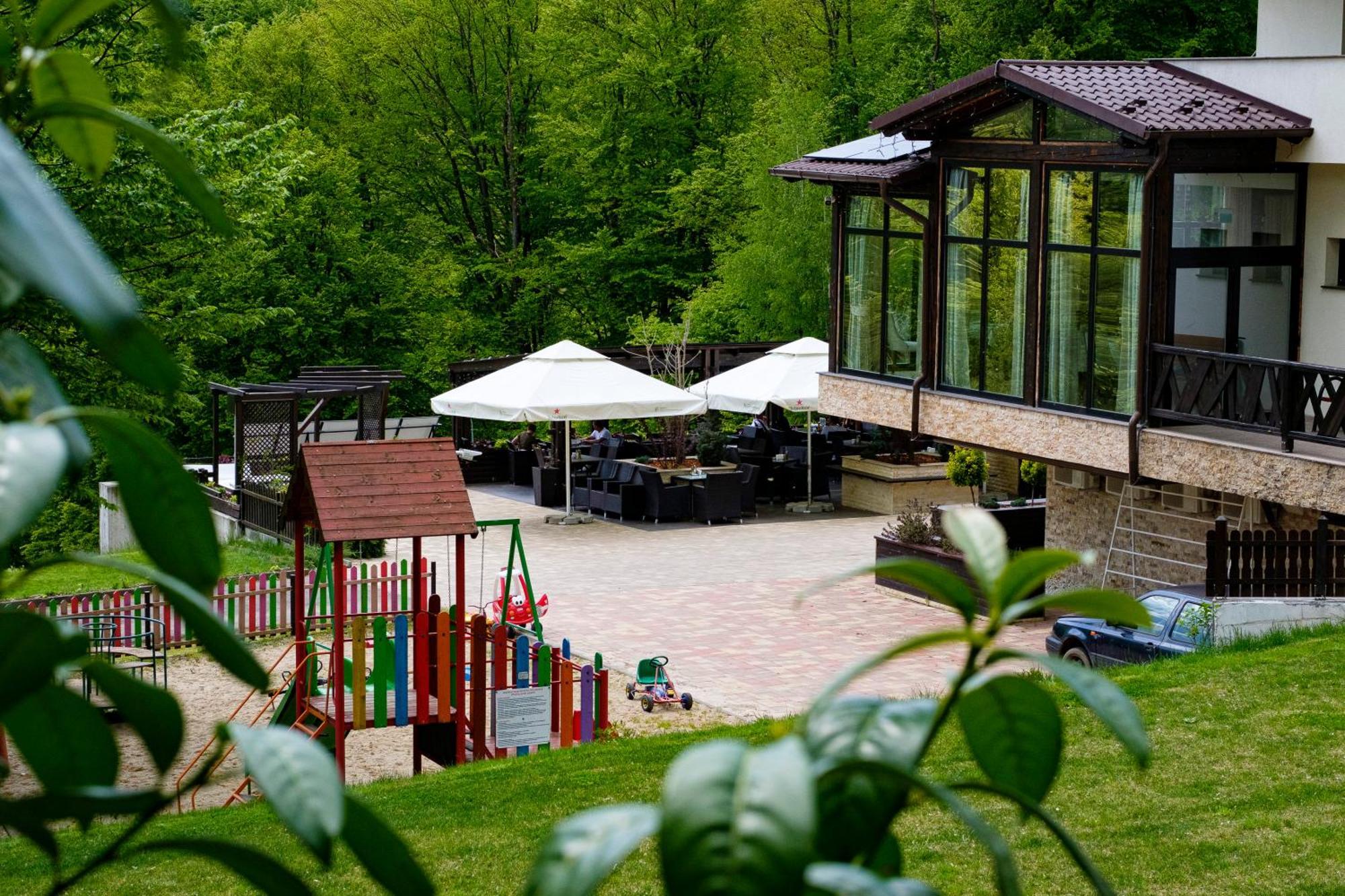 Hotel Poezia Luna Екстер'єр фото